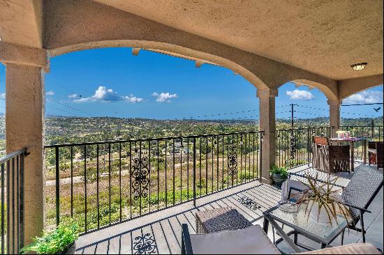 7087 Rancho Santa Fe View Ct, Rancho Santa Fe CA 92067