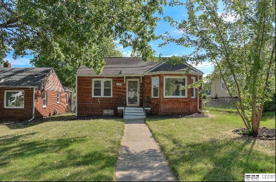 3047 Arcadia Avenue, Omaha NE 68111