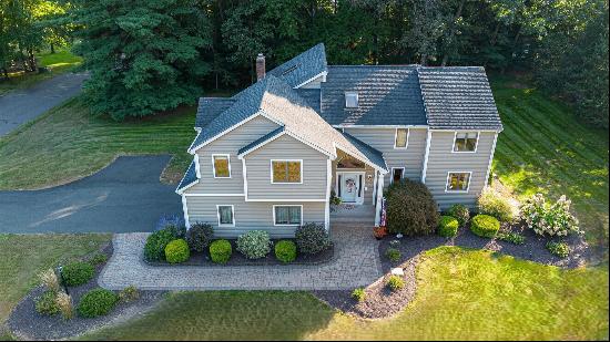 11 Old Parish Drive, South Windsor CT 06074