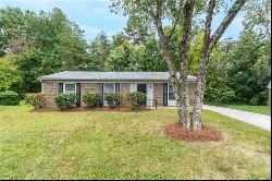 10 Shipley Court, Greensboro NC 27405