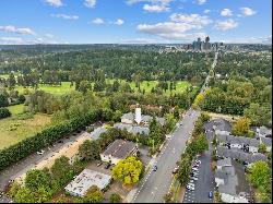 706 136th Place NE #C4, Bellevue WA 98005