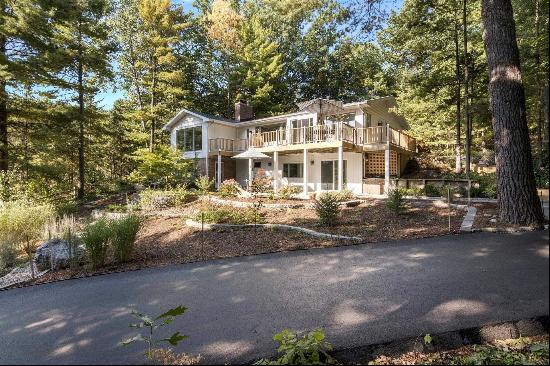 2177 E Timberlane Drive, Traverse City MI 49686