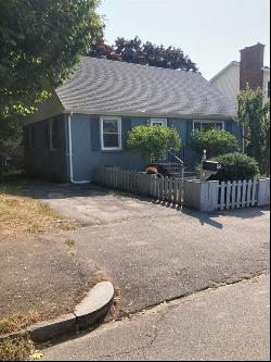 45 Pilgrim Avenue, Worcester MA 01604