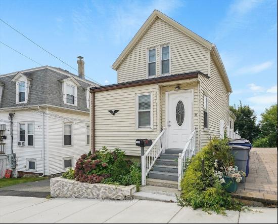 76 Pearl Ave, Revere MA 02151