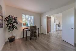 6677 Paseo Del Norte #F, Carlsbad CA 92011