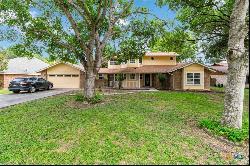 217 Red Fox Run, Seguin TX 78155