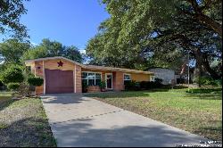 4415 NEWCOME DR, San Antonio TX 78229