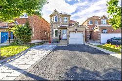 23 Arthurs Cres, Brampton ON L6Y4Y2