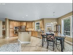 6057 Nicklaus Loop, Keizer OR 97303