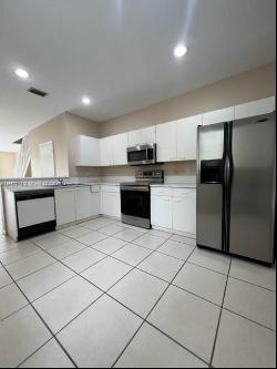 2434 Cordoba Bnd, Weston FL 33327