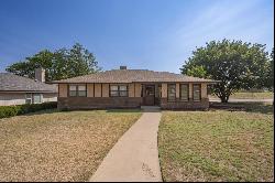 1100 Creekmere Drive, Canyon TX 79015