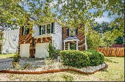 9404 Chastain Walk Drive, Charlotte NC 28216