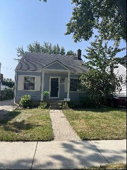 22616 Downing Street, Saint Clair Shores MI 48080