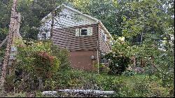 795 Memorial Drive NE, Winthrop ME 04364