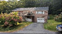 795 Memorial Drive NE, Winthrop ME 04364