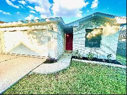 105 David Dr, Hutto TX 78634