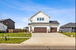 7737 Firefly Lane, Horace ND 58047