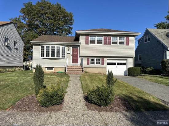 12 Josh Court, Clifton NJ 07011