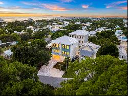 Spacious Beach Home With Pool And Oversized Entertainment Patio