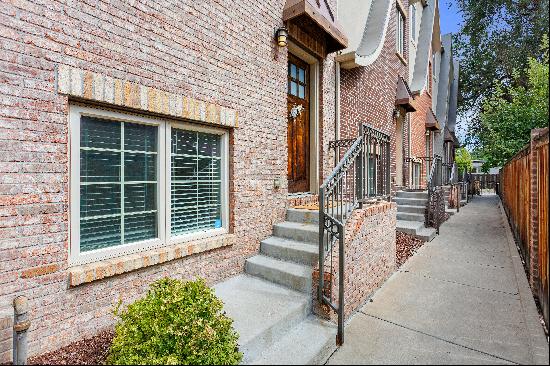 West Wash Park 3br/3bath Townhome with Rooftop Deck