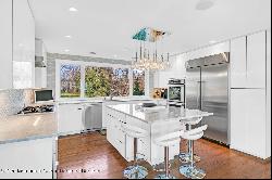 1 Horatius Way, Rumson NJ 07760