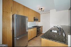 1425 Locust Street Unit 3A, Philadelphia PA 19102