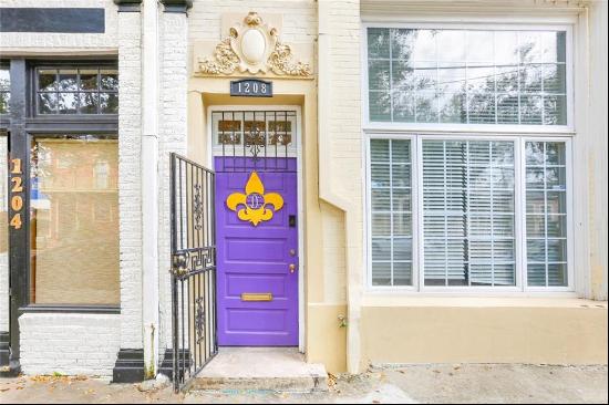 1208 Carondelet Street Unit 1208, New Orleans LA 70130