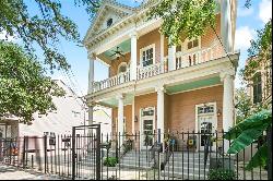 1922 Prytania Street Unit 1922, New Orleans LA 70130