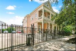 1922 Prytania Street Unit 1922, New Orleans LA 70130