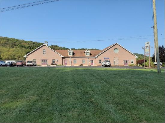 105 Pfeffer Rd, Export PA 15632