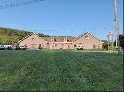 105 Pfeffer Rd, Export PA 15632