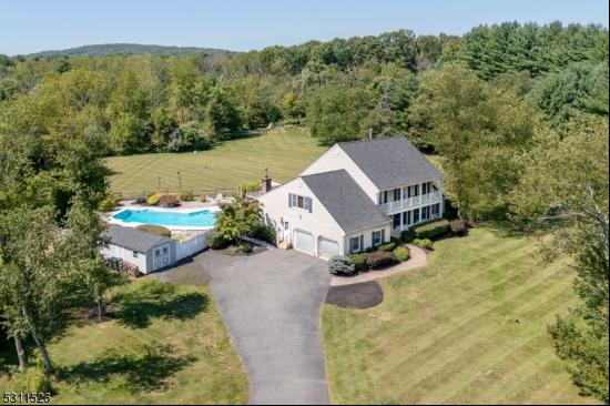 4 Chamberlain Rd, Readington Twp. NJ 08822