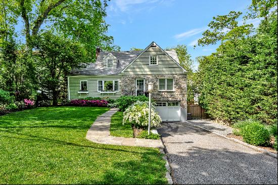  Charming Cape Colonial That Truly Has It All