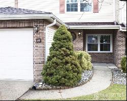 55 Jefferson Drive, Spotswood NJ 08884