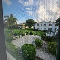 396 Windsor Q, West Palm Beach FL 33417