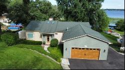 5202 N Leeside Street, McHenry IL 60050