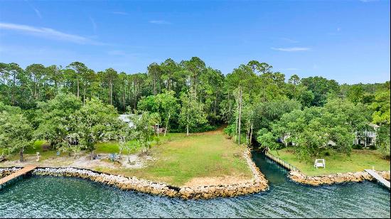 6618 E Bay Blvd, Gulf Breeze FL 32563