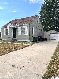 1015 N 66th Street, Lincoln NE 68505