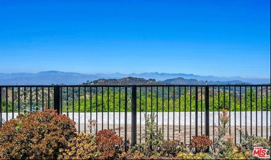 8591 Skyline Drive, Los Angeles CA 90046