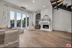 8591 Skyline Drive, Los Angeles CA 90046