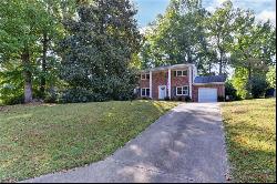 531 Kerry Lake Drive, Newport News VA 23602