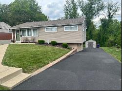 5048 Hialeah Dr, Plum Boro PA 15239