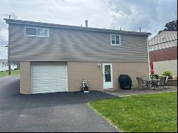 5048 Hialeah Dr, Plum Boro PA 15239