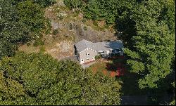 40 Pilgrim Trail, Woodbury CT 06798