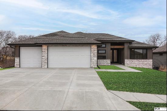 21903 Parkview Drive, Gretna NE 68028