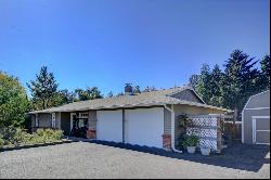 486 RIDGE DR Gearhart, OR 97138