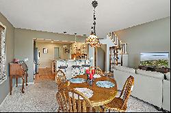 Beautiful Country Club Estates Condo on Lake Koshkonong