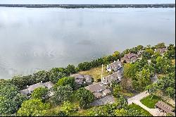 Beautiful Country Club Estates Condo on Lake Koshkonong