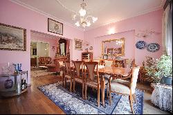 Aristocratic apartment for sale next to the St. Alexander Nevsky Cathedral