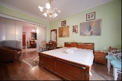 Aristocratic apartment for sale next to the St. Alexander Nevsky Cathedral